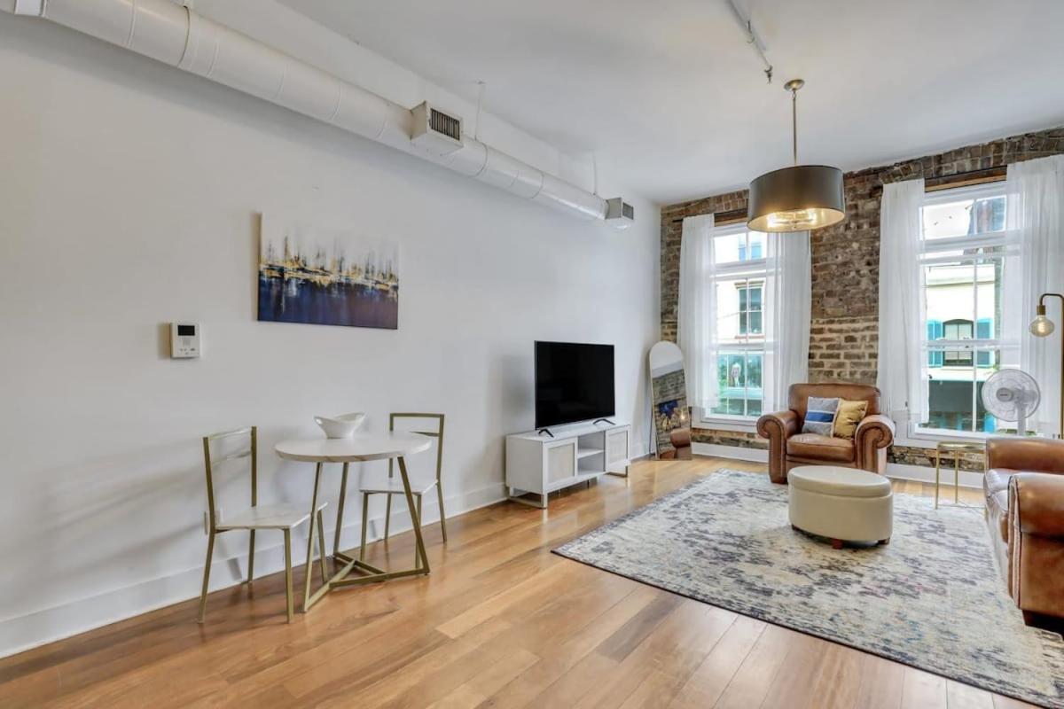 Lush Savannah Loft - Near Plant Riverside District Exteriér fotografie