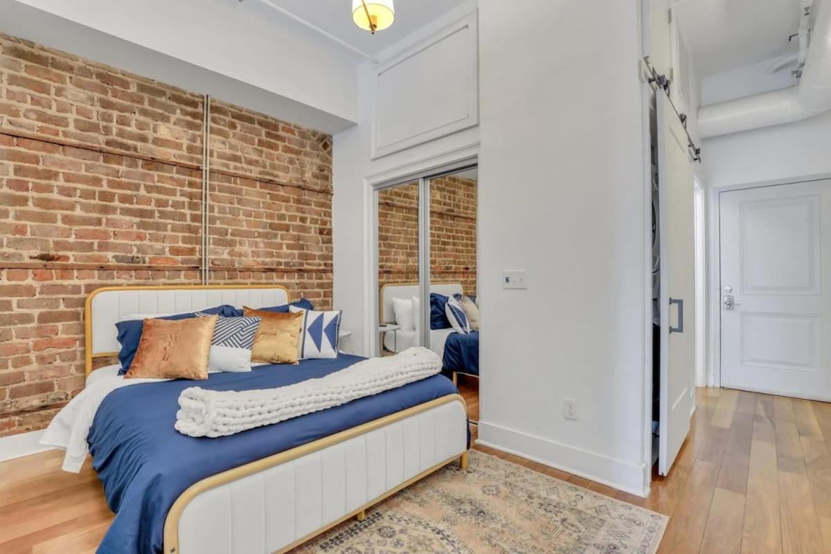 Lush Savannah Loft - Near Plant Riverside District Exteriér fotografie